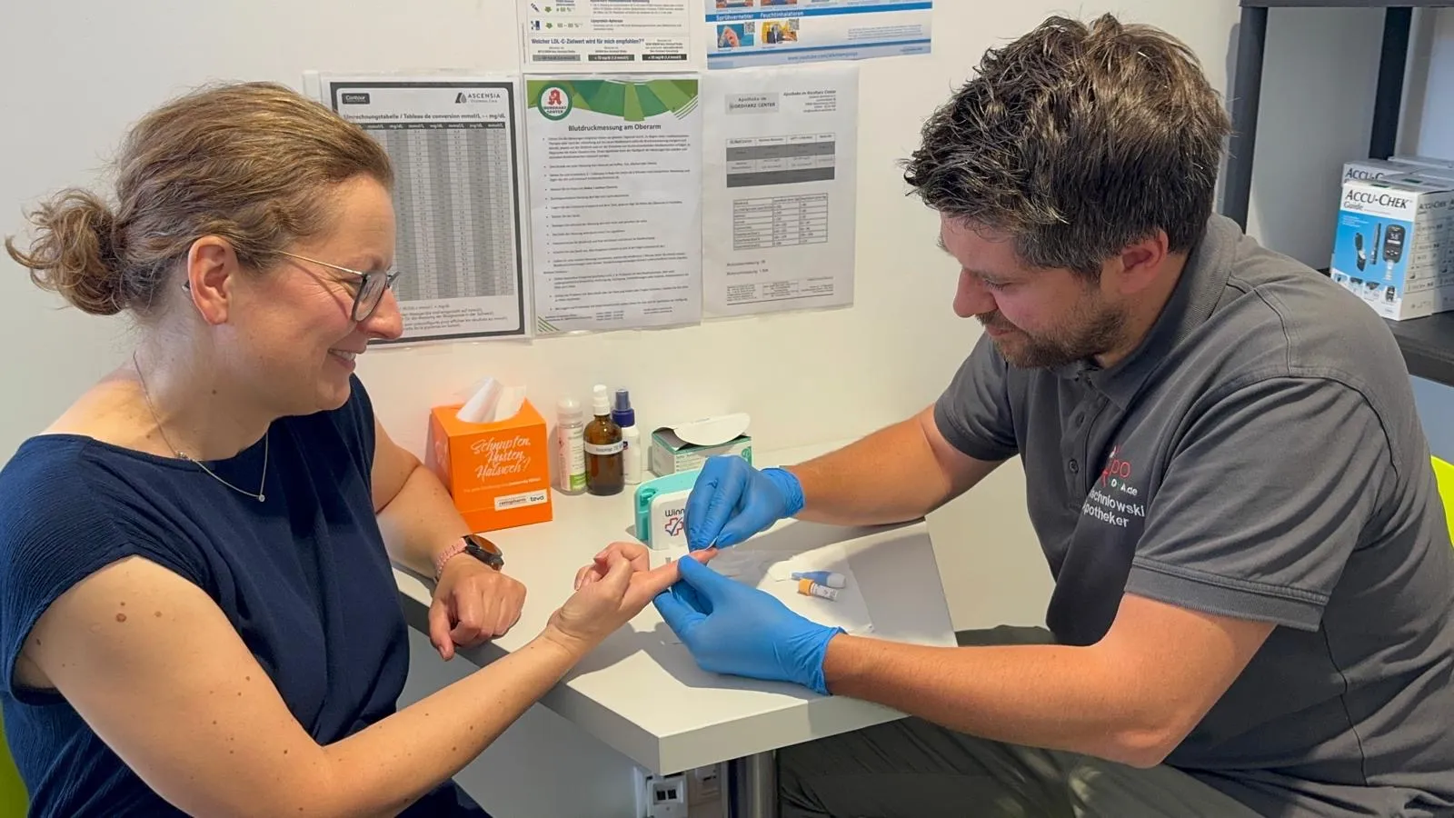 Bluttestmaterial in der Apotheke im Nordharz Center